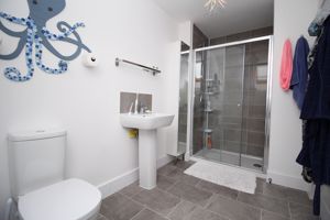 En-Suite- click for photo gallery